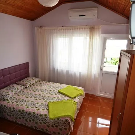 Avsa Roza Apart * Türkeli